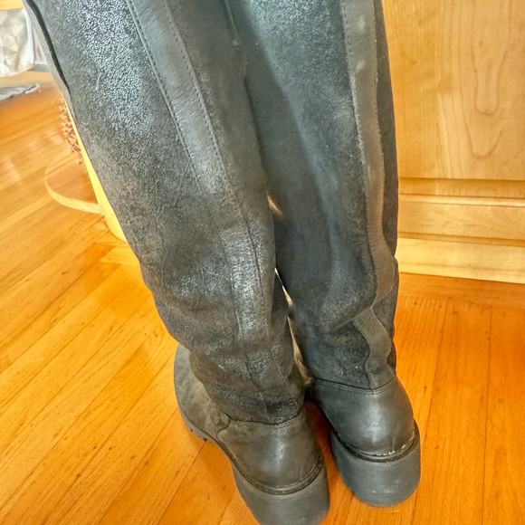 Rockport Women\'s Knee high waterproof insulated Black Boots size 8.5